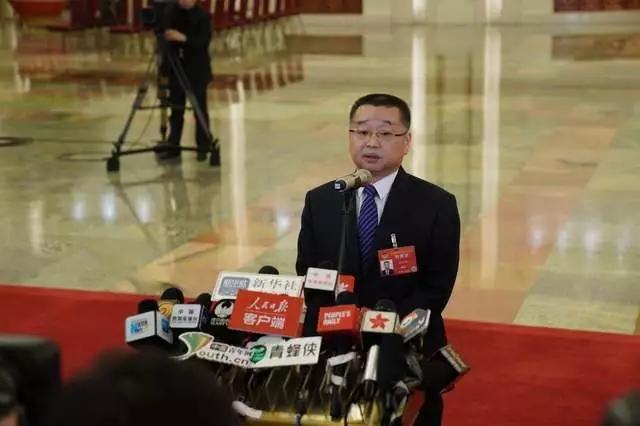 兩會(huì)國(guó)家醫(yī)療保障局局長(zhǎng)胡靜林